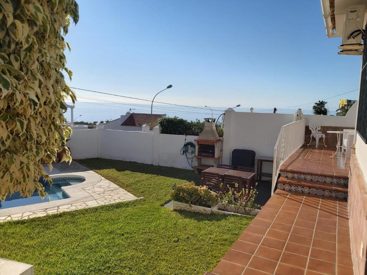 Villa - Zeezicht, Zwembad Nerja Exterior photo