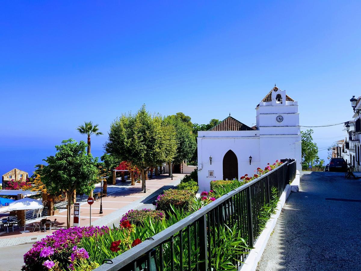 Villa - Zeezicht, Zwembad Nerja Exterior photo